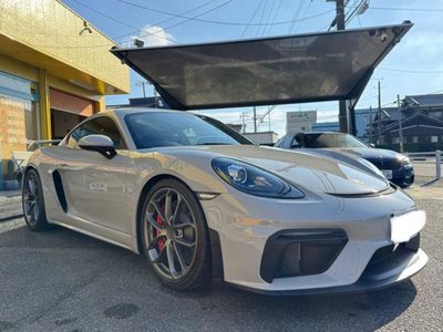 PORSCHE 718 CAYMAN - 3