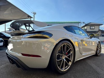 PORSCHE 718 CAYMAN - 9
