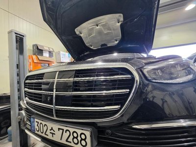 MERCEDES-BENZ S-CLASS - 1