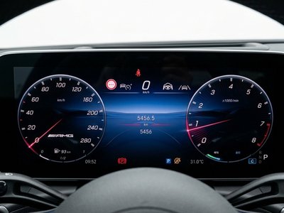 صورة 8 لـ 2026 Mercedes-BENZ GLC