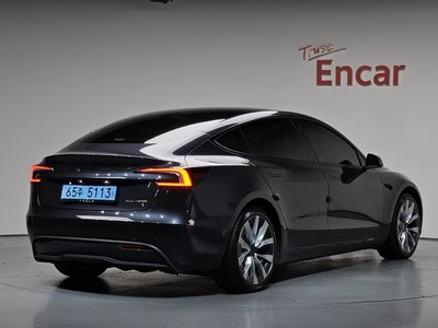 صورة 3 لـ 2025 Tesla MODEL 3