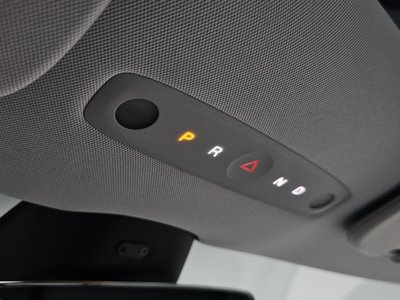 2025 Tesla MODEL 3 — миниатюра 24
