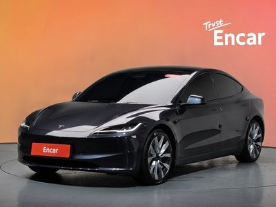 صورة 1 لـ 2025 Tesla MODEL 3