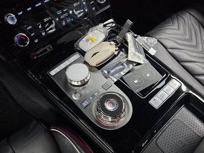 GENESIS G80 (RG3) - 9