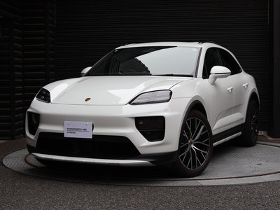PORSCHE MACAN - 6