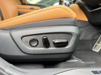 2025 Lexus NX thumbnail 48