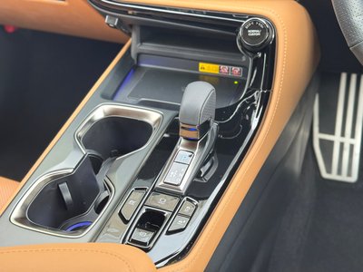 2025 Lexus NX thumbnail 74