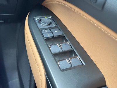 2025 Lexus NX thumbnail 52