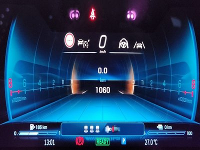 MERCEDES-BENZ E-CLASS - 8