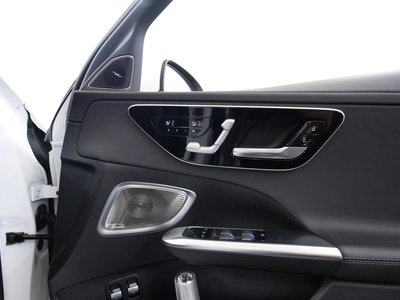 2023 Mercedes-BENZ C-CLASS AMG 缩略图 32