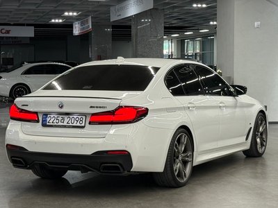 BMW 5 SERIES - 5