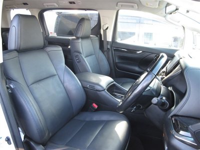 TOYOTA ALPHARD - 8