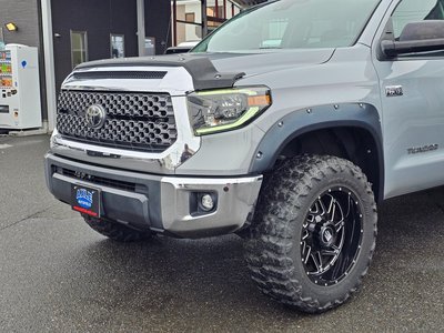 TOYOTA TUNDRA - 2