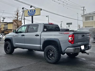 TOYOTA TUNDRA - 8