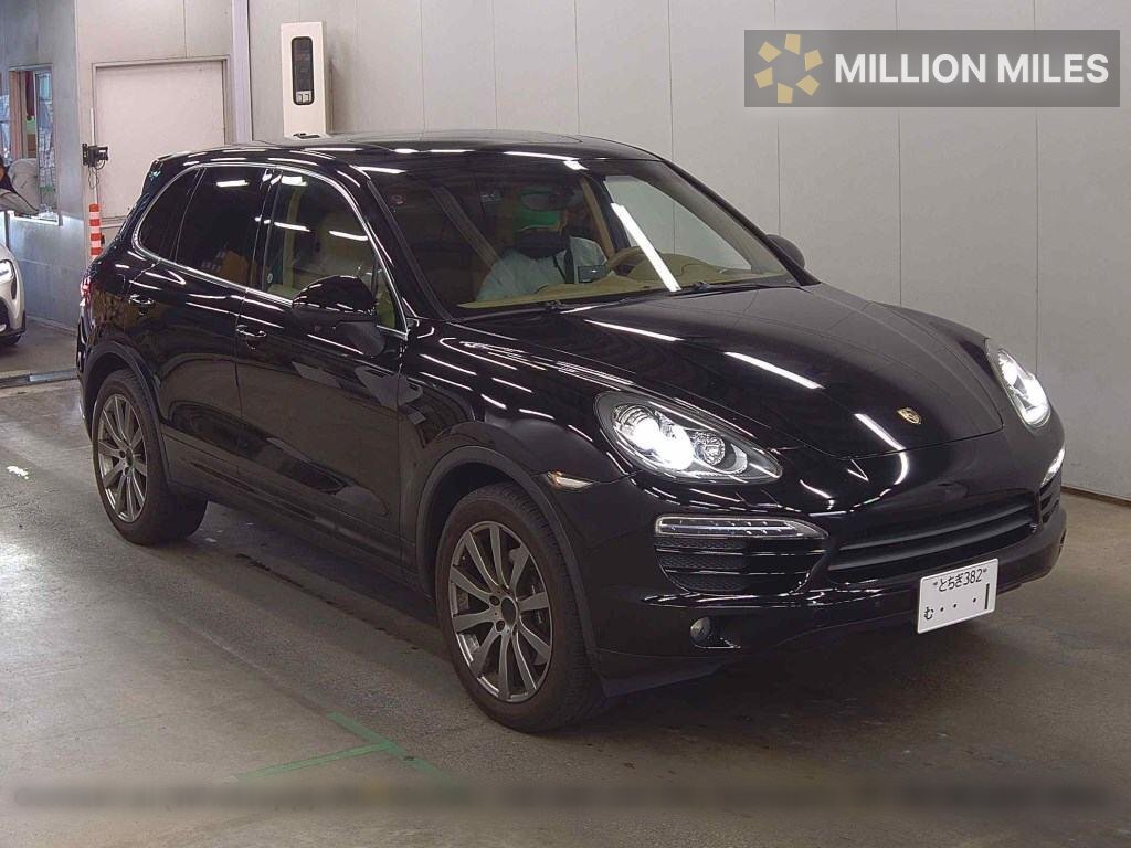 PORSCHE CAYENNE - View 1