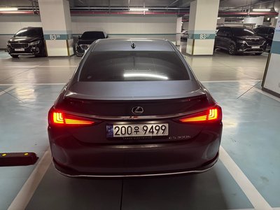 LEXUS ES - 3