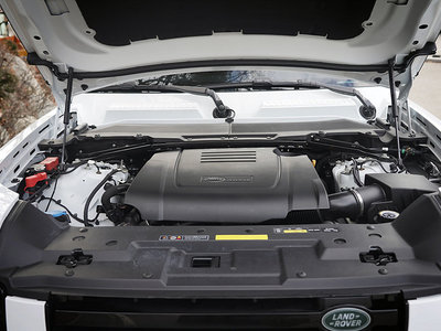 LAND ROVER DEFENDER - 5