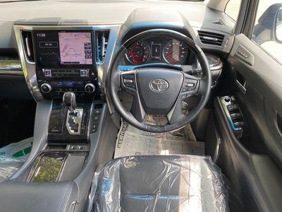 صورة مصغرة 16 لـ 2018 Toyota VELLFIRE