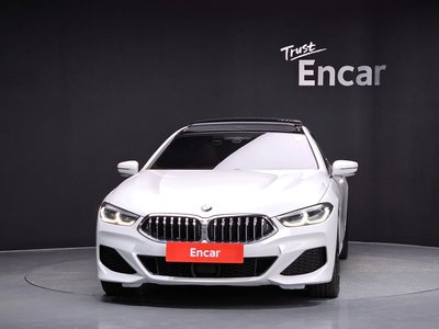 BMW 8 SERIES - 2