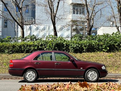 MERCEDES-BENZ C-CLASS - 8