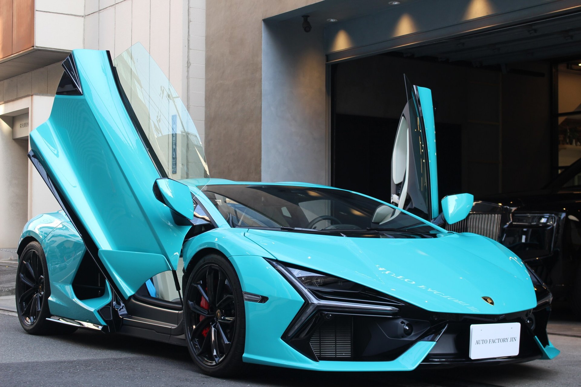 LAMBORGHINI REVUELTO - View 1