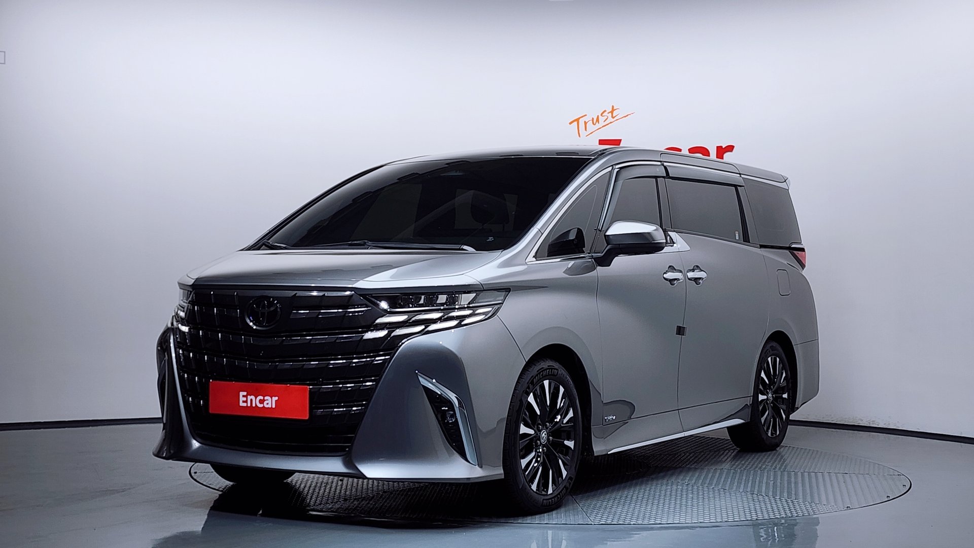 TOYOTA ALPHARD - View 1