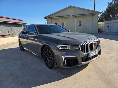 BMW 7 SERIES
