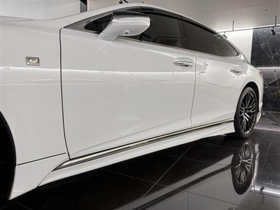 صورة مصغرة 13 لـ 2018 Lexus LS