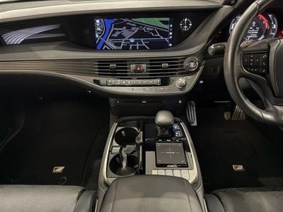 صورة مصغرة 25 لـ 2018 Lexus LS