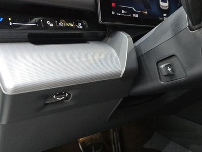 2024 BMW 5 SERIES — миниатюра 29