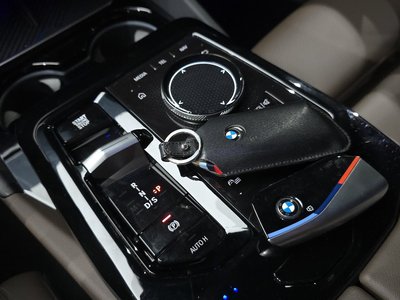 2024 BMW 5 SERIES — миниатюра 12