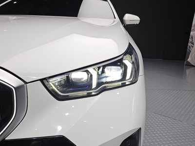 2024 BMW 5 SERIES — фото 9