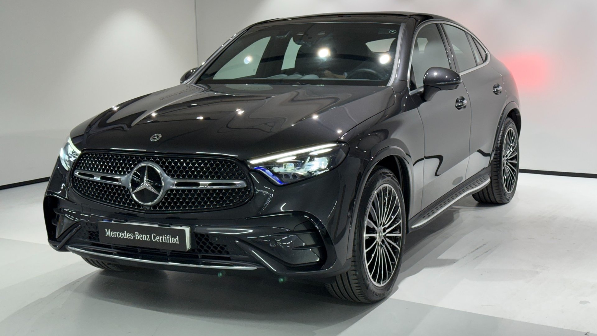 MERCEDES-BENZ GLC - View 1