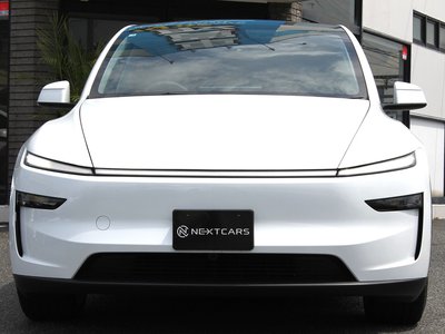 صورة 10 لـ 2025 Tesla MODEL Y