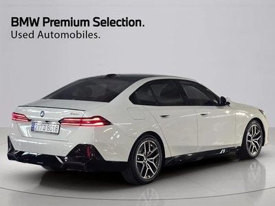 BMW 5 SERIES - 4
