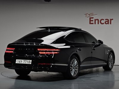 GENESIS G80 (RG3) - 2