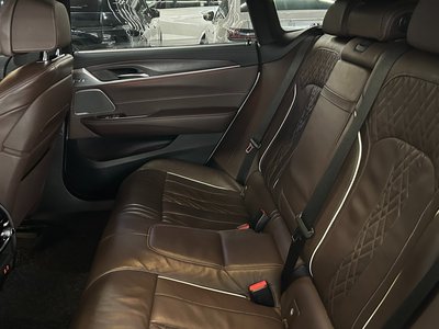 BMW 6 SERIES GT - 10