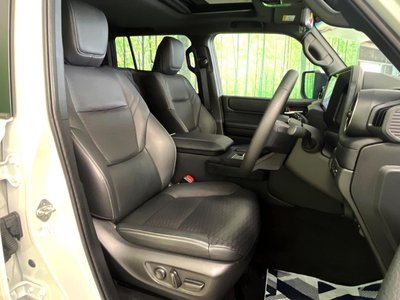 TOYOTA LAND CRUISER 250 - 8