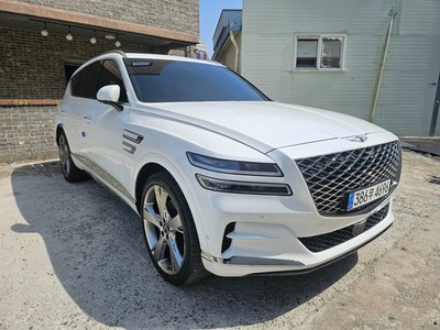 صورة 1 لـ 2020 Genesis GV80
