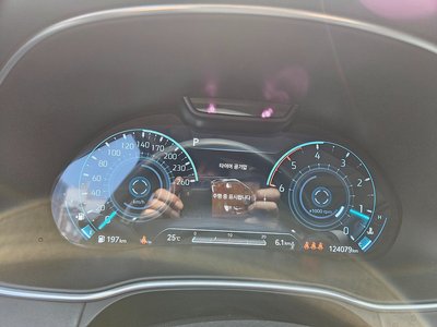 صورة 9 لـ 2020 Genesis GV80