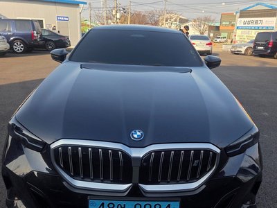BMW I5