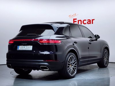 PORSCHE CAYENNE - 3