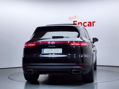 PORSCHE CAYENNE - 4