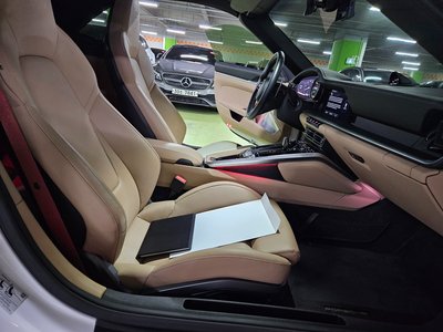 PORSCHE 911 - 10
