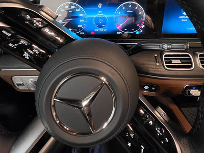 MERCEDES-BENZ GLS - 8