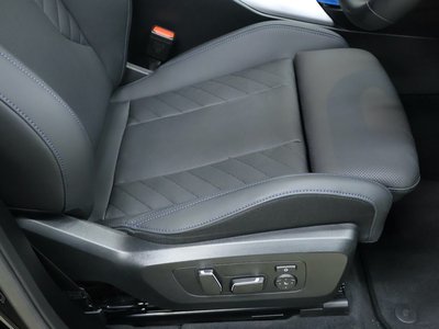 صورة مصغرة 33 لـ 2025 BMW X3