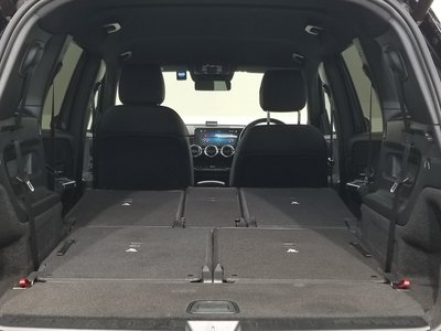 2022 Mercedes-BENZ GLB — миниатюра 13