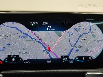 2022 Mercedes-BENZ GLB — миниатюра 32