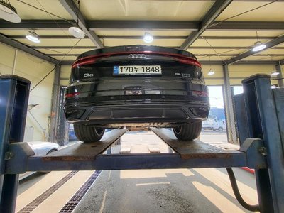 AUDI Q8 - 3