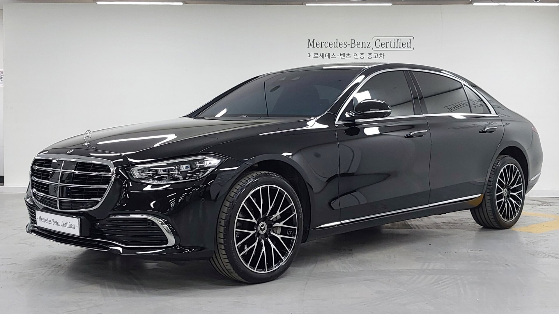 MERCEDES-BENZ S-CLASS - View 1